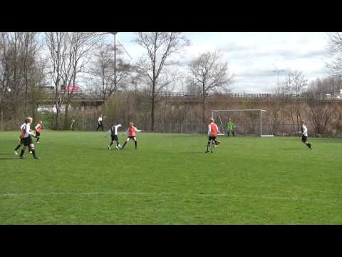 Kolping Boys E2 - Kolping Boys E4 27-04-2013, 1ste helft