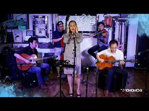 Gypsy jazz 2020 Swing dude live at Fuzio Far East Studio (3/3)