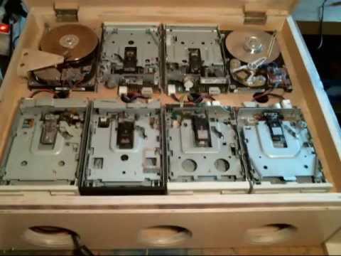 Floppy Music: Depeche Mode "Master and Servant" on 6 FDD and 2 HDD