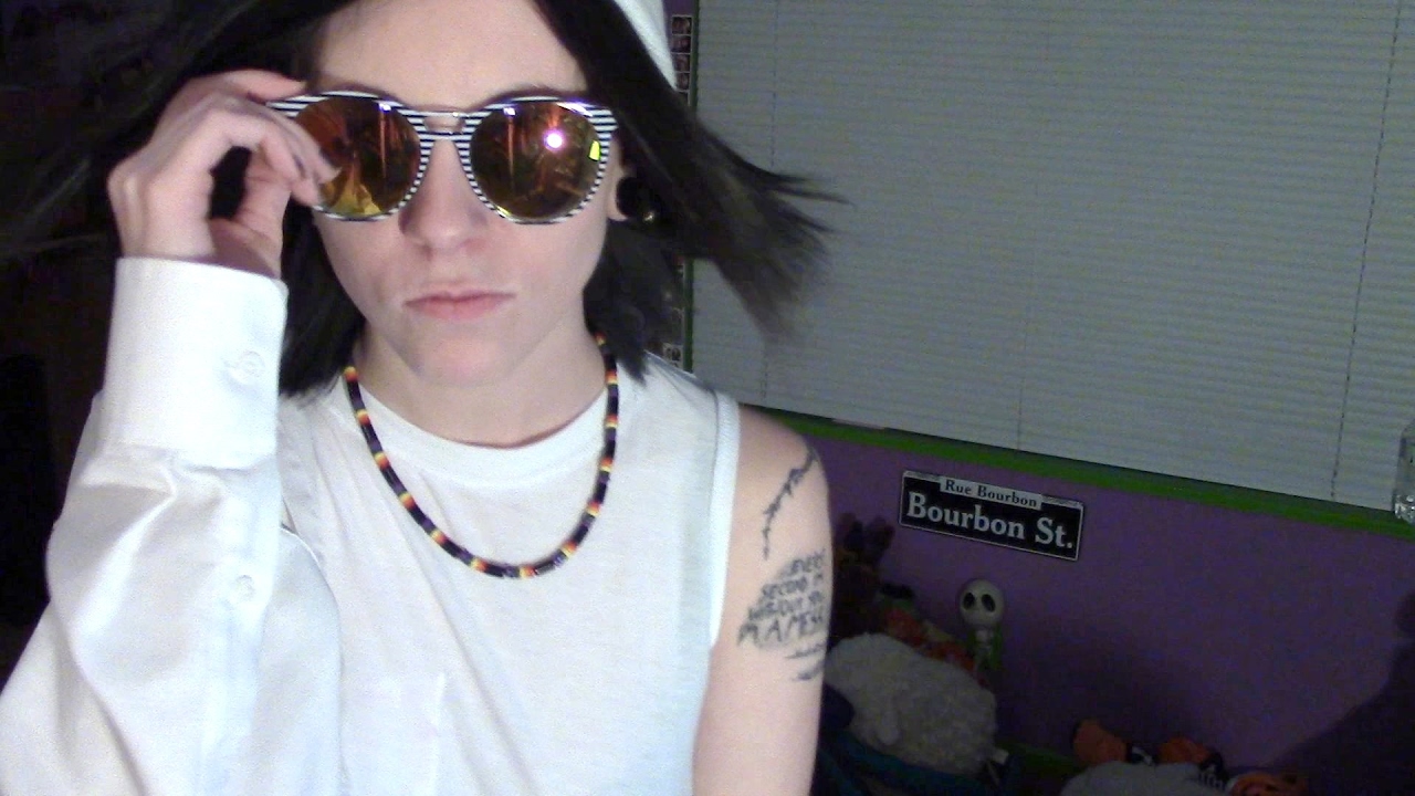 My Guilty Pleasure Song! | AnnieDelirium