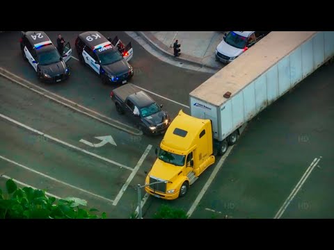 When Truckers PUT an END to POLICE CHASES