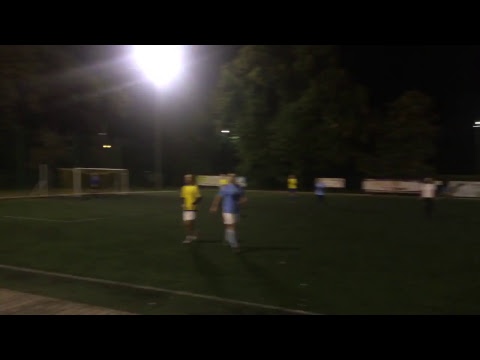 25.09 Fidasz (błękitne) - The Crazy Gang (żółte)