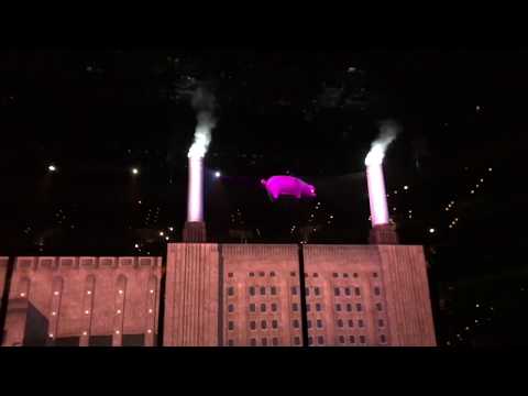 EPIC ROGER WATERS US+THEM LIVE 2017 "ANIMALS" FACTORY DEPLOYMENT WITH KLAXONS & "DOGS" AND "PIGS"