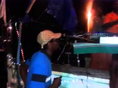 Zebrist et kgix chare bouyon time basse terre 2014