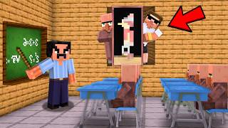 I Built a Secret ROOM to HIde in Villager's School!