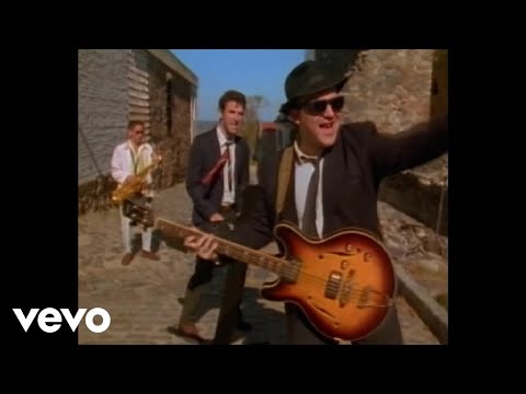 Los Fabulosos Cadillacs - Sopa De Caracol (Official Video)