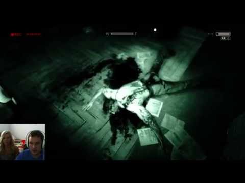 Outlast #1 Scared Dungless with my Girlfriend