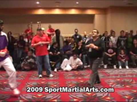 Kevin Braxton v Alex Hunter - Men's team sparring - 2009 Amerikick Internationals