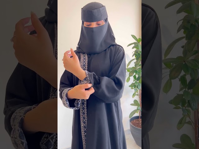 عباية سوداء بسدو ناعم كلاسيك