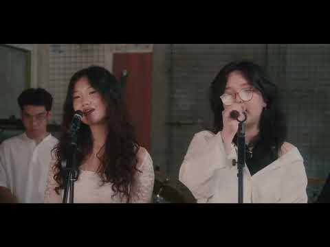 Live Session: Golden Hour