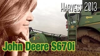 preview picture of video 'John Deere S670i Rice Harvesting - Costanzana (VC) Italy'