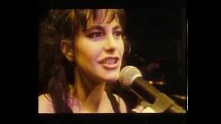 LIO - JE CASSE TOUT CE QUE JE TOUCHE (clip officiel)