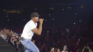 Luke Bryan - Fenway Park What Makes You Country Tour