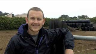 The Honeymoon Testers visit Killarney Riding Stables