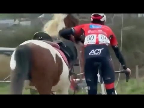 , title : 'Arden Challenge 2024 - Quand un jeune coureur belge s'arrête pour stopper un cheval !'