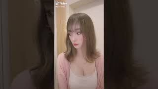 【TikTok】はち切れそうな大きな胸の美女