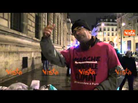 COP21 MARCIA DELLA TERRA ORGANIZZATA DA AVAAZ, OGNUNO LASCIA LE SUE SCARPE