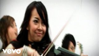 Download lagu She - Slow Down Baby (VIDEO CLIP) mp3