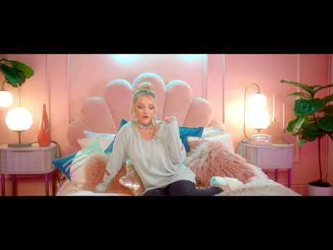 Maddie Logan - Stay Home (Official Video)