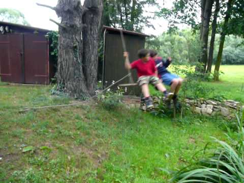 Daname 2008-07-17 Pája a Bertík houpačka na Sroubku