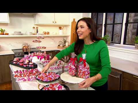 Lindt Lindor Set of 2 (50) Piece Valentine Gift Bags on QVC