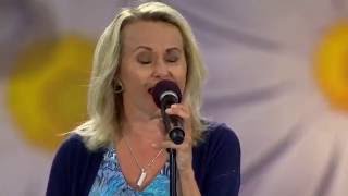 Louise Hoffsten - Starhead and scarecrow - Lotta på Liseberg (TV4)