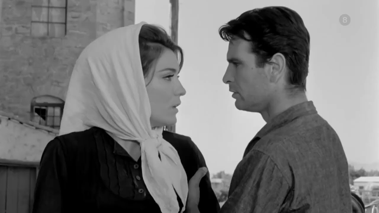 Trailer ΤΟ ΧΩΜΑ ΒΑΦΤΗΚΕ ΚΟΚΚΙΝΟ
