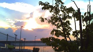 【トイデジ】夕暮れ時の立飛駅とららぽーと【立川】【デジタルハリネズミ】#Japan #photography #ToyCamera