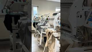 Vyšívací stroj TEXI IRIS 12, stojan, čepicový rámeček, čeština