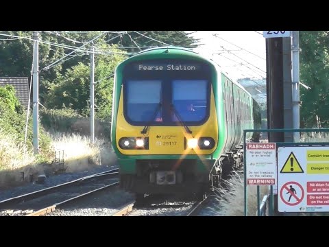 Irish Rail 29000 Class Commuter Train 29117 - Kilbarrack Station, Dublin