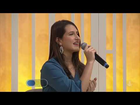 Gabriele Trovo canta no Sábado com Maria