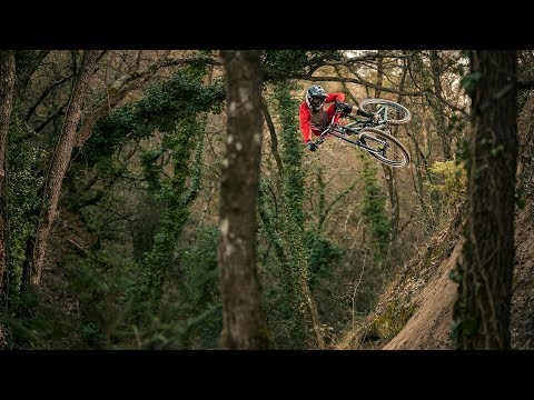 COMMENCAL Sand Castle - William Robert