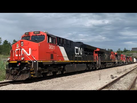 (Nice Driver) (Dash 8’s!) CN 562- CN 3021 / CN 3153 / CN2021 / CN/IC 2358 CN 2019 and CN 2451
