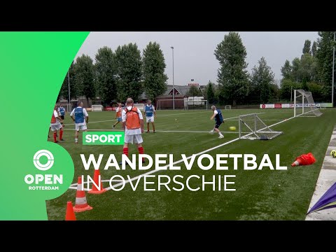 De mannen van HWD starten weer met wandelvoetbal in Overschie | Sport