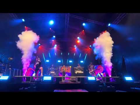 Straatwaarde Band zingt ABBA 