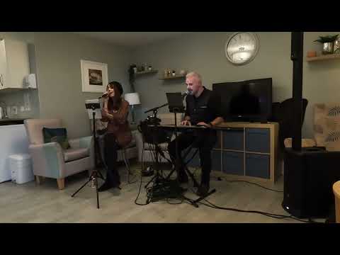 Vintage Dreams live harmonies 2026