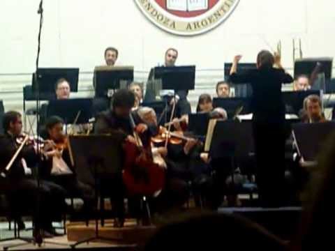 SCHUMANN: Cello Concerto. Solista: Nestor Longo. Dirección:Kelly Corcoran