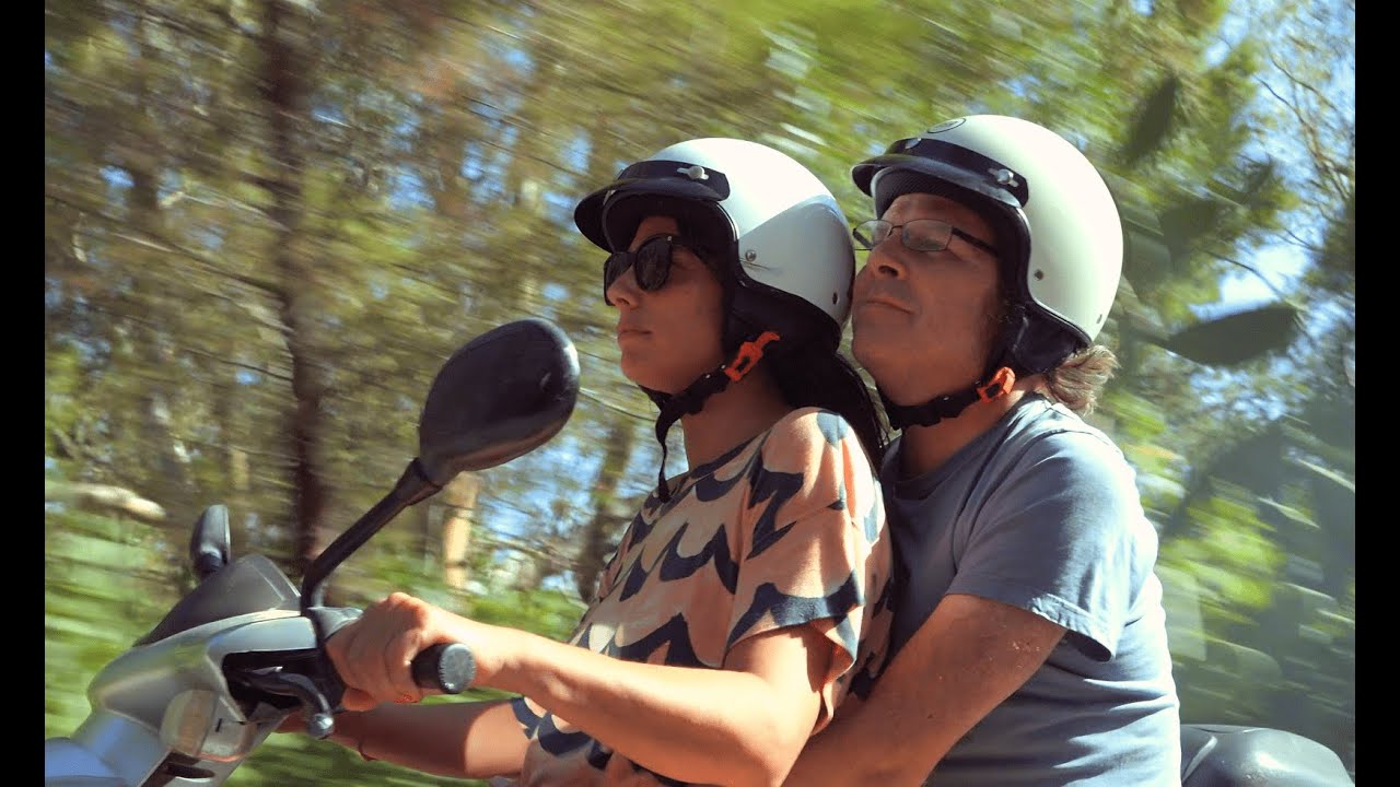 Miniature de la vidéo VOYAGES EN ITALIE de Sophie Letourneur - bande annonce du film Voyages en Italie