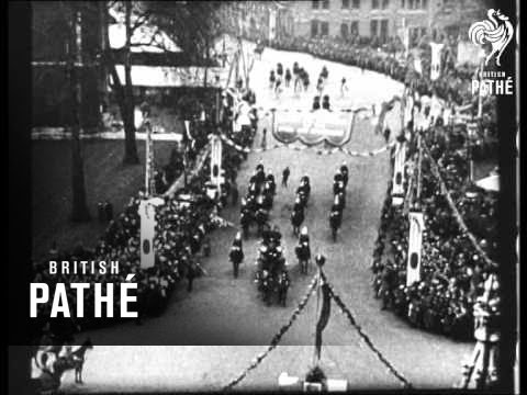 download lagu mp3 mp4 Elizabeth Bowes Lyon, download lagu Elizabeth Bowes Lyon gratis, unduh video klip Elizabeth Bowes Lyon