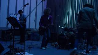 Les Trois Tetons - Useful Servants