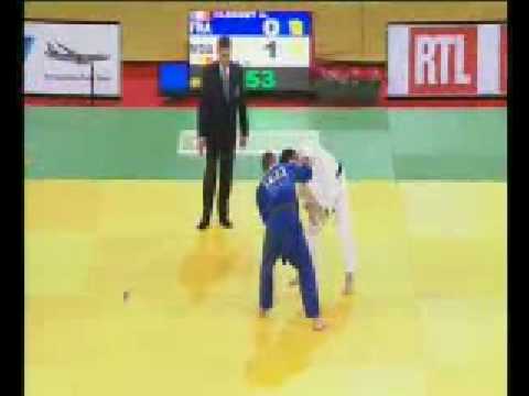 [-81kg] Axel Clerget (FRA) - Seriu Toma (MDA).wmv