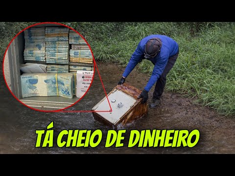 I found a safe while magnetic fishing, after exploring the back of a prison.