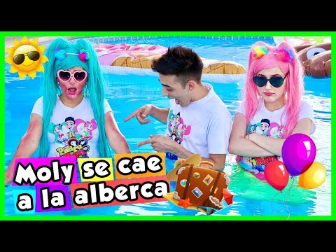 MOLY SE CAE A LA ALBERCA / SHOW PIEDRA PAPEL O TIJERA / MOLY NO SABE NADAR / DÍA EN LA PISCINA