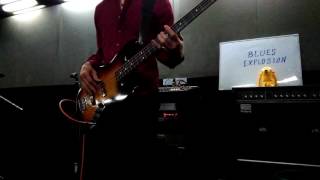 Playin' In The Dirt - Robert Cray - Bass Cover