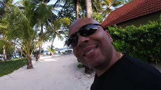 Room and beachfront tour of my deluxe bungalow at the Kurumba resort in the Mald