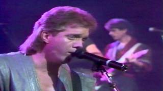 QUARTERFLASH - Cruisin With The Deuce (Live at the Hollywood Palace 1984)