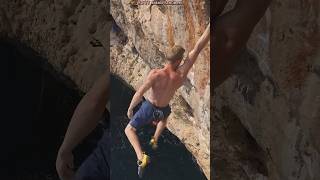 Download lagu Small Lifesaving Tool for Rock Climbers! mp3 Download lagu Small Lifesaving Tool for Rock Climbers! mp3