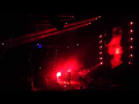 queens of the stone age - LIVE - melbourne 15.03.2014 - fairweather friends