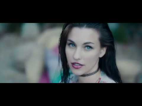download lagu mp3 mp4 Rainey Qualley, download lagu Rainey Qualley gratis, unduh video klip Rainey Qualley