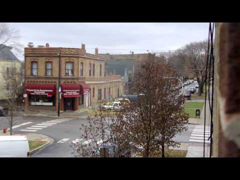 Chicago Fire Department: Reserve Ambulance C060 Responding